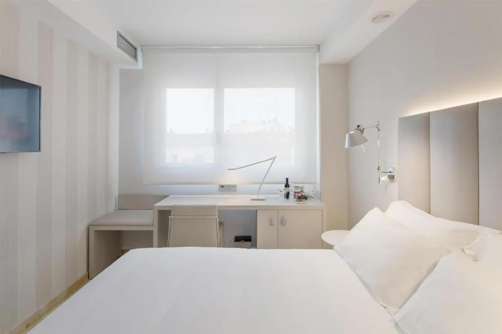 Chambre Familiale communicante (3 adultes + 1 enfant) — NH Ciudad de Zaragoza