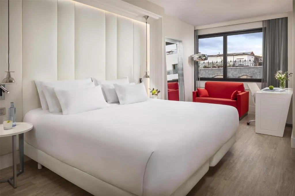 Chambre double Premium XL - 1 ou 2 lits — NH Collection Barcelona Gran Hotel Calderon