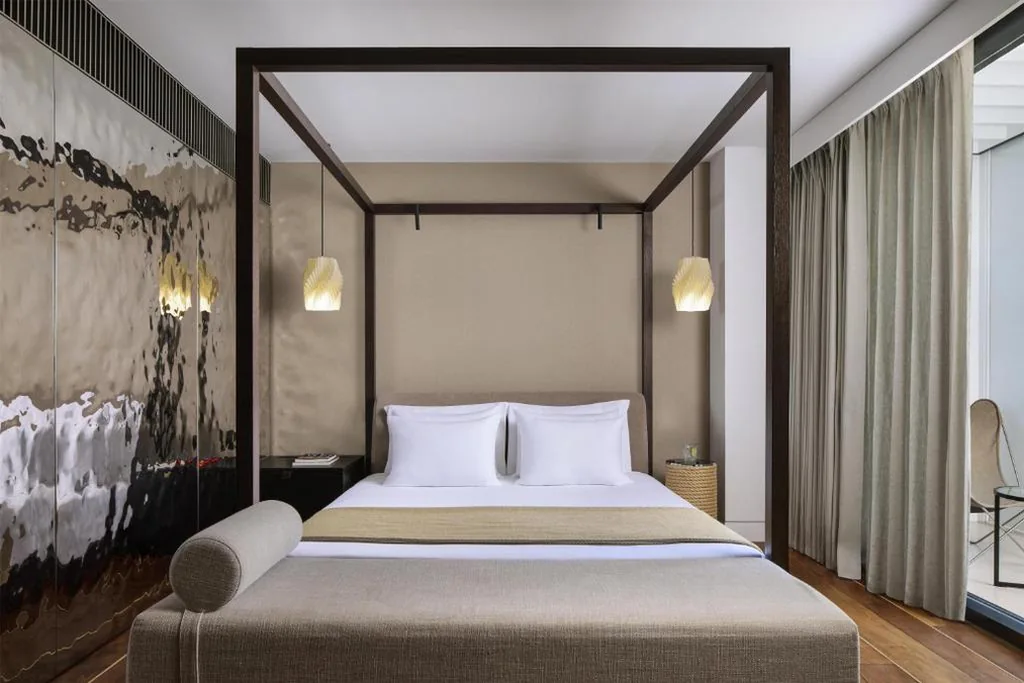 Suite con terrazza e vista — NH Collection Ibiza