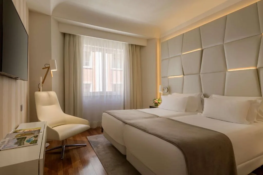 Junior Suite — NH Collection Madrid Colón