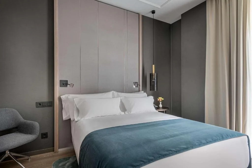 Habitación Doble Superior - 1 o 2 camas — NH Collection Madrid Gran Vía