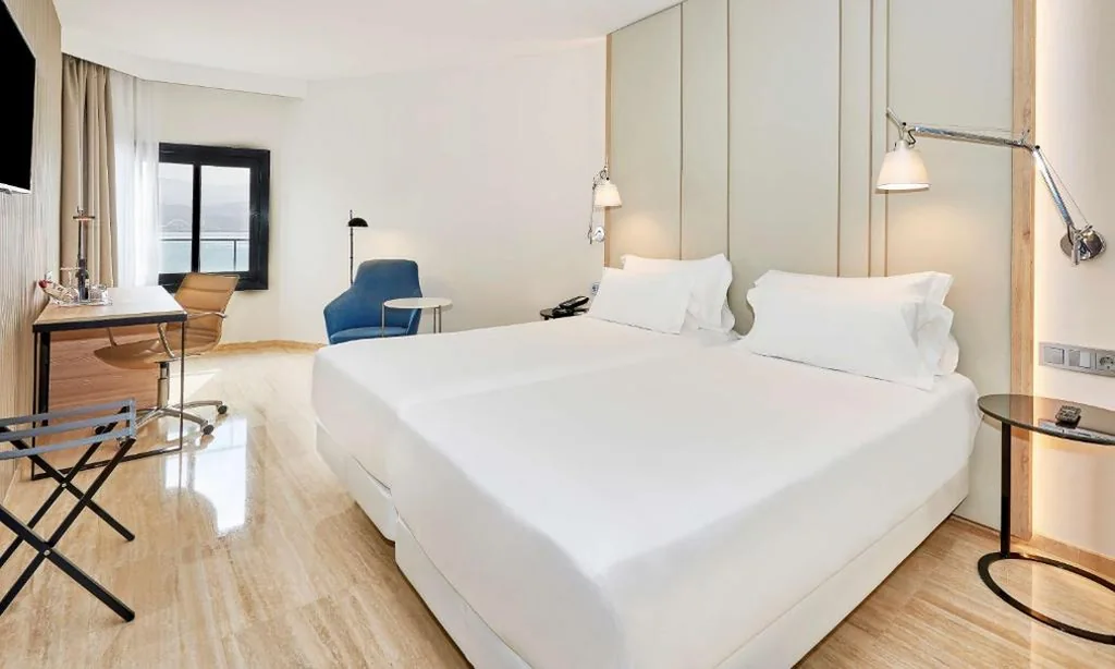 Standard-Doppelzimmer mit Aussicht – 2 Betten — NH Imperial Playa