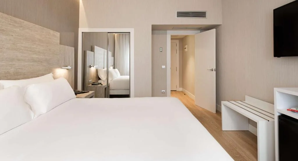Habitación Doble Estándar - 1 o 2 camas — NH Madrid Chamberí