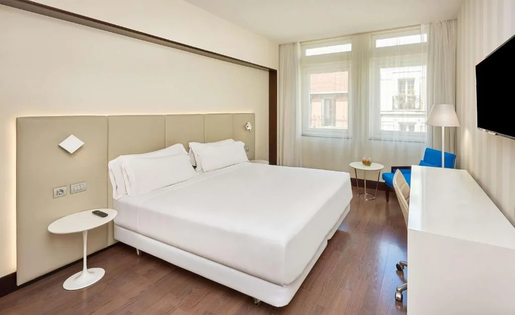 Quarto Duplo Standard com vista e cama extra - 1 ou 2 camas — NH Madrid Lagasca