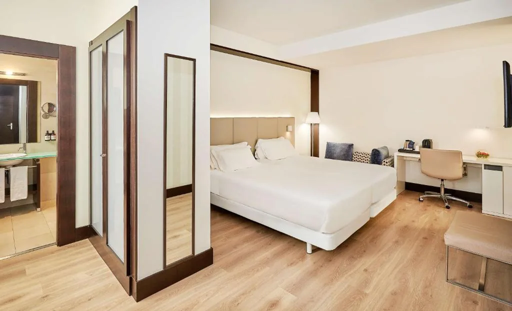 Quarto Duplo Superior - 2 camas — NH Madrid Lagasca