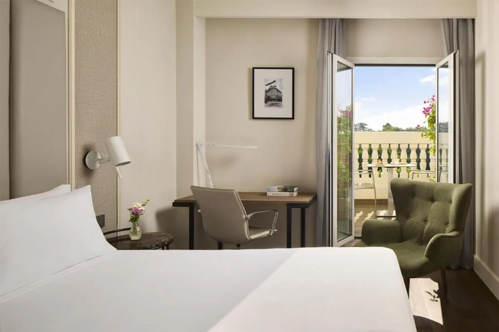 Standard-Doppelzimmer mit Aussicht und Terrasse — NH Madrid Nacional
