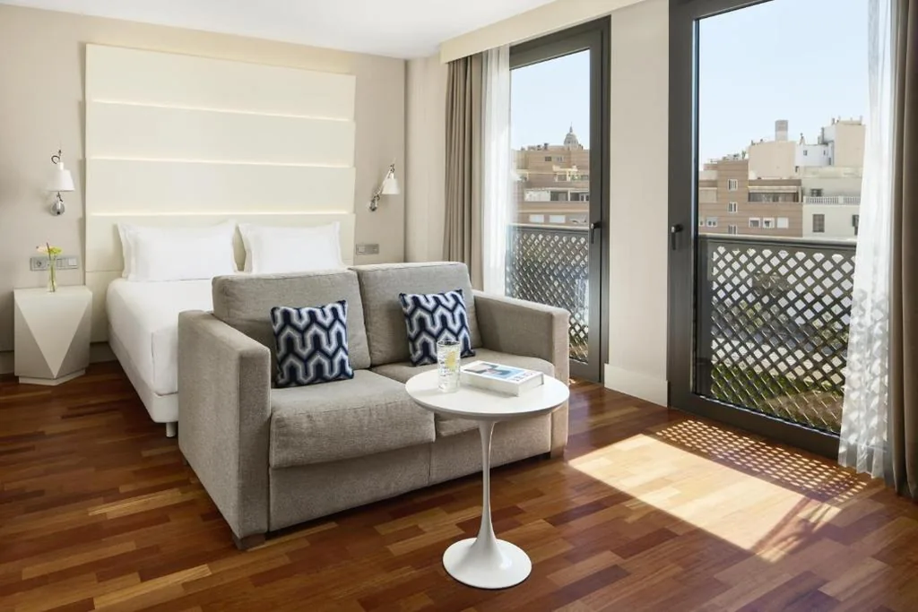 ファミリールーム — NH Málaga
