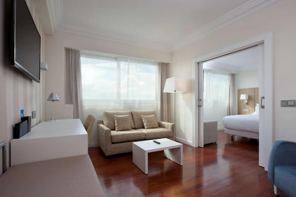 Suite Junior — NH Pamplona Iruña Park