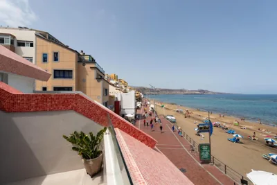 Nice beach views with terrace By CanariasGetaway — foto 6