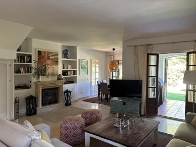 Nice villa with a garden — Foto 6