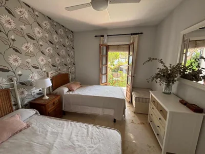 Nice villa with a garden — Foto 8