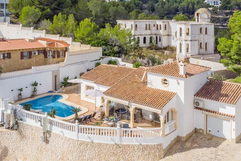 Villa Deluxe — Nicole by Sun & Sea Homes