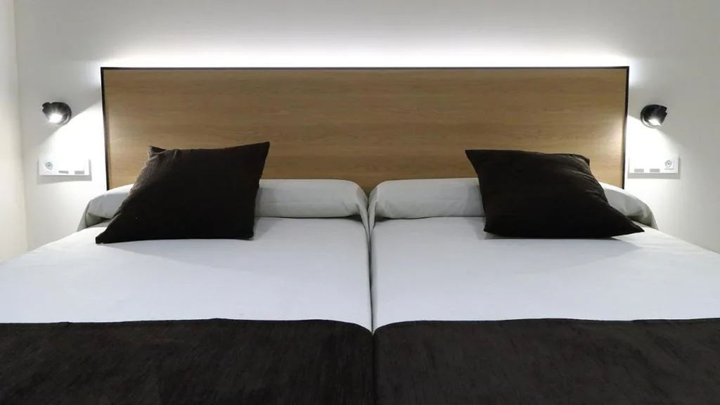 Quarto Duplo - 2 camas — Niu Hostal