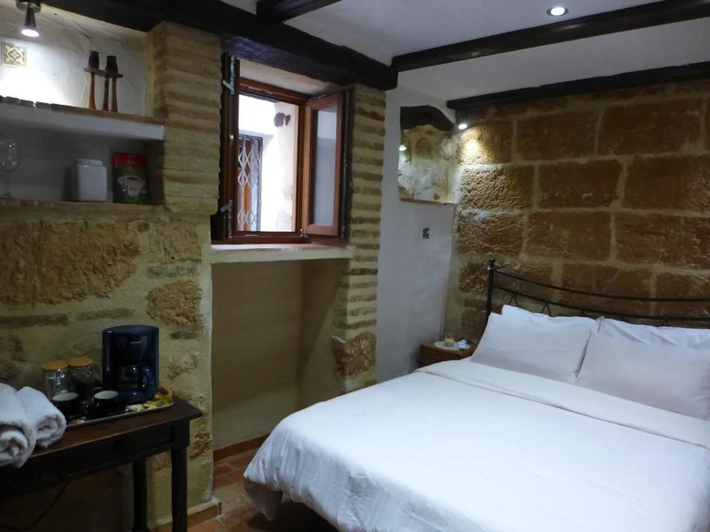 Habitación Doble — No1 CasaTosca Javea, Pequeña Habitación con baño en el Centro del Casco Antiguo