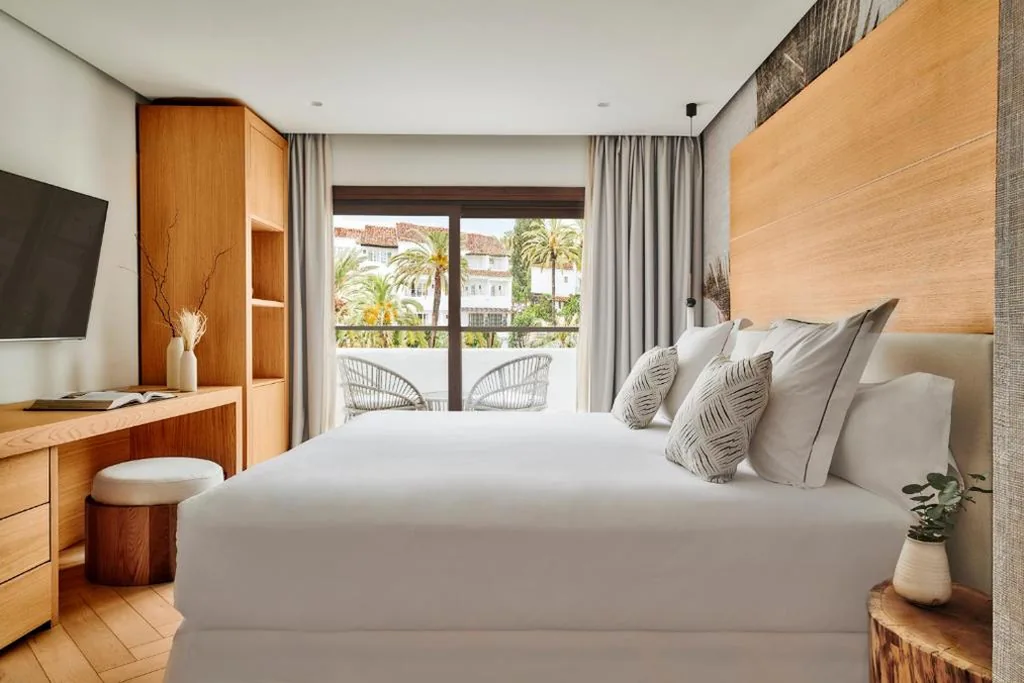 Camera Deluxe — Nobu Hotel Marbella