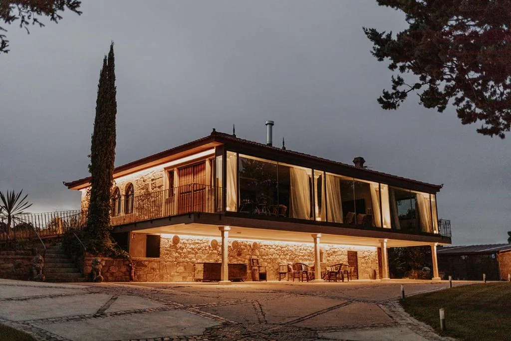 Maison de 5 chambres — Noctis Hotel