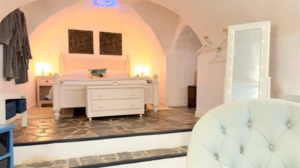 Suite com piscina privada — Nomadara - Boutique B&B