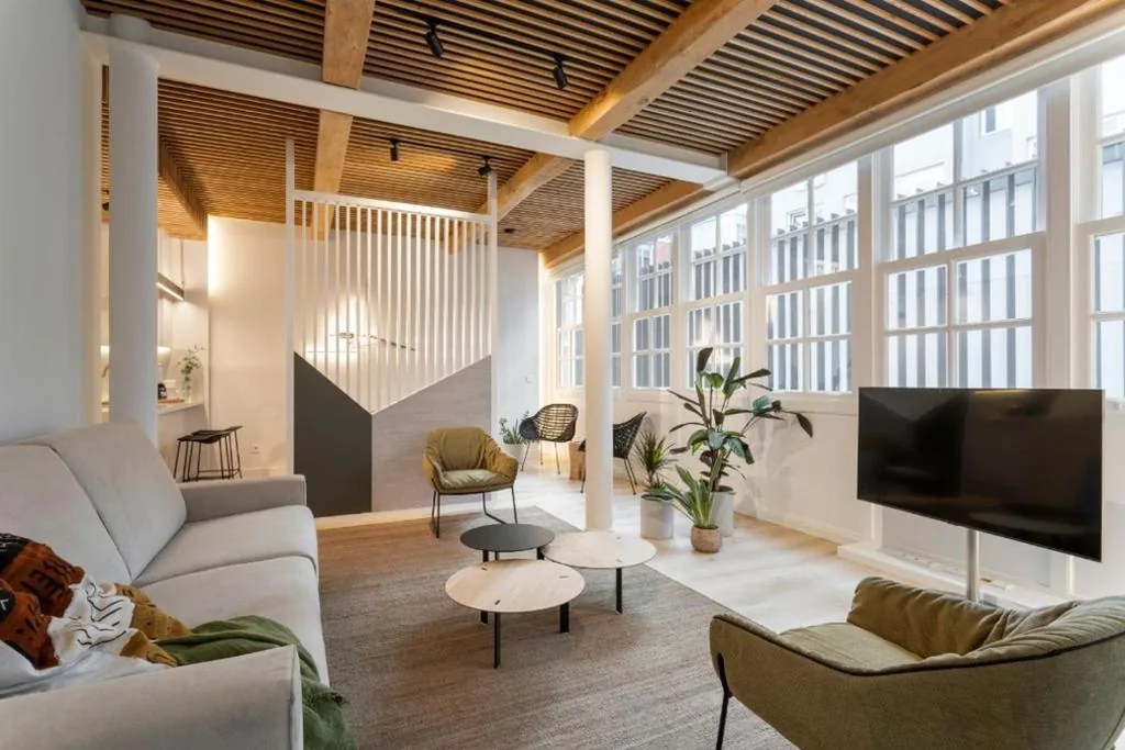 Apartment mit 2 Schlafzimmern und Terrasse — NORO Plaza