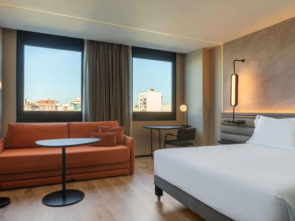Habitación Executive con sofá cama — Novotel Valencia Lavant