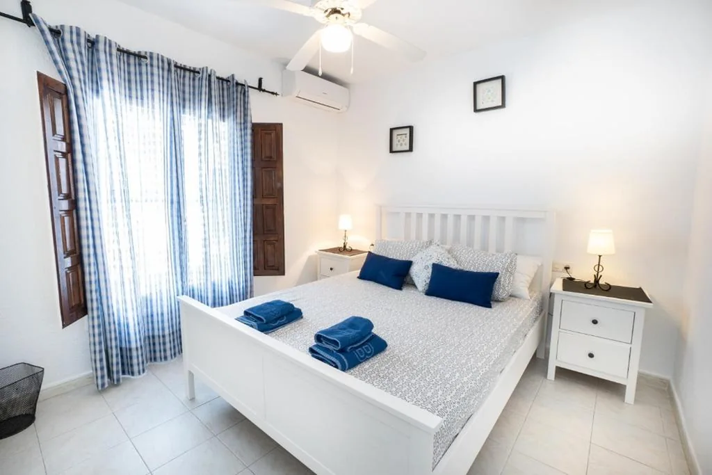 NUEVA NERJA 71 MENYBER
