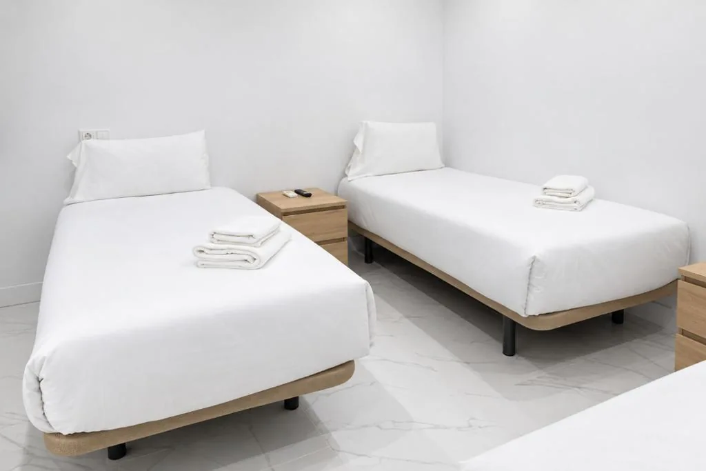 Quarto Triplo — Nueva PENSION CIBELES