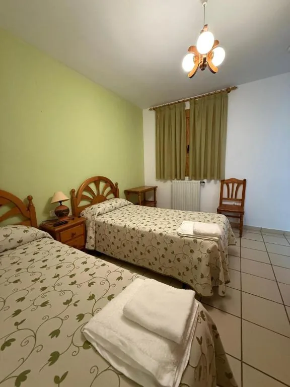 Quarto Duplo Standard - 2 camas — Nuevo Hostal Rasil