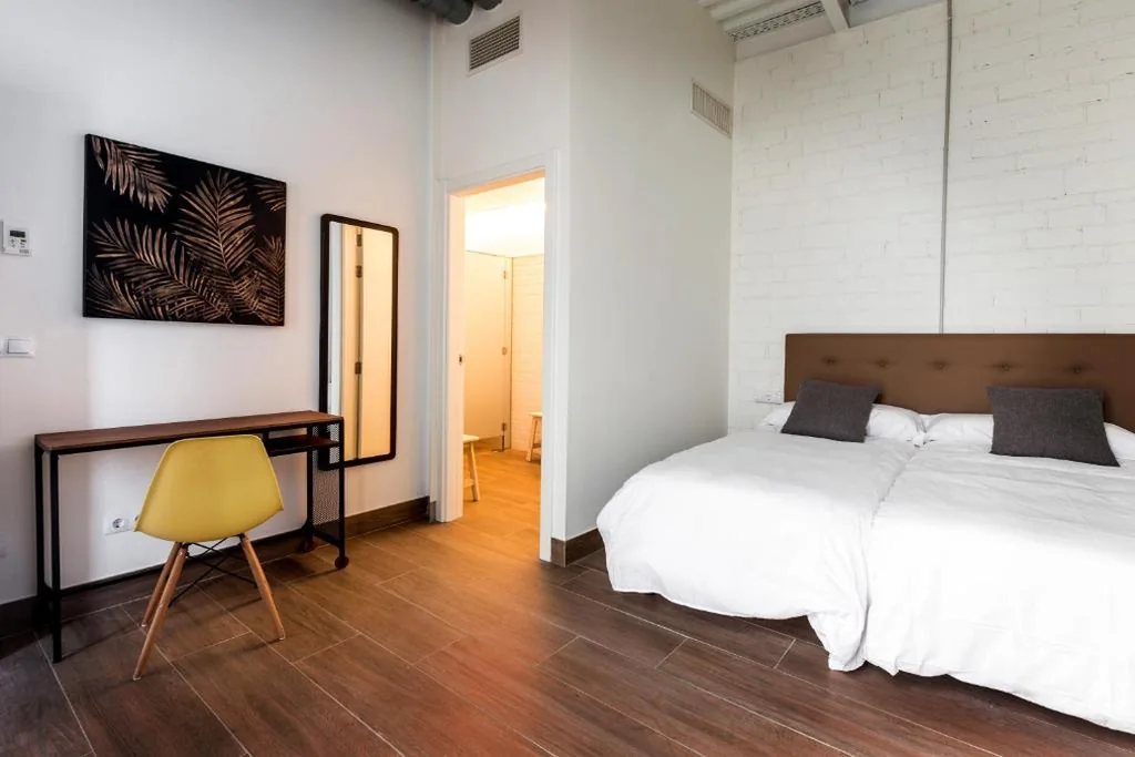 双床间 — Nut Hostel