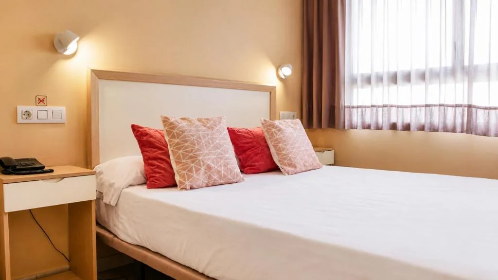 Quarto Duplo — Nuvi Mercado