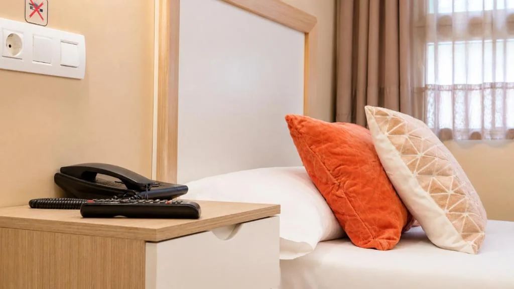 Quarto Individual adaptado para pessoas com mobilidade reduzida — Nuvi Mercado