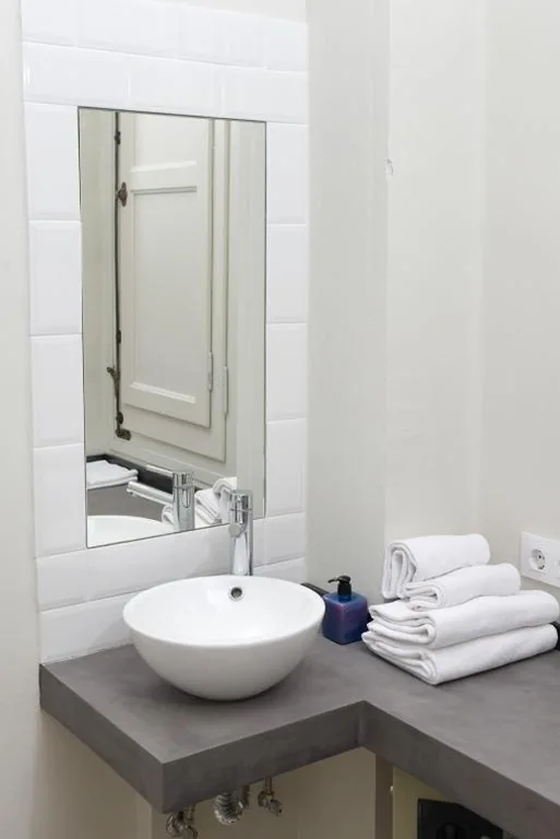 Habitación Doble con baño compartido — NWT Central Station Valencia
