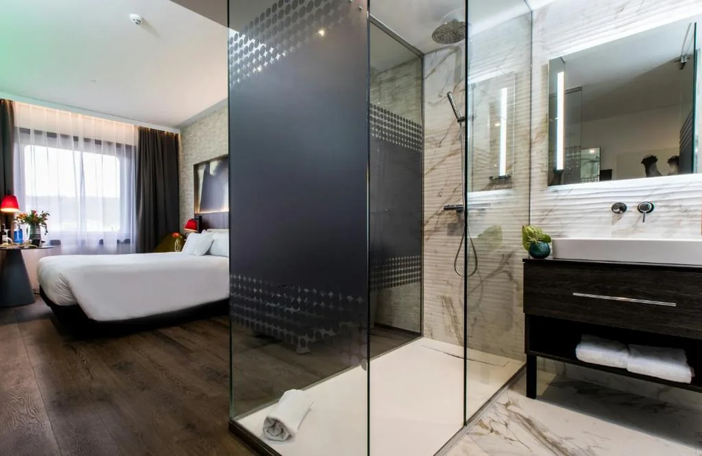 Camera tripla Comfort — NYX Hotel Bilbao by Leonardo Hotels
