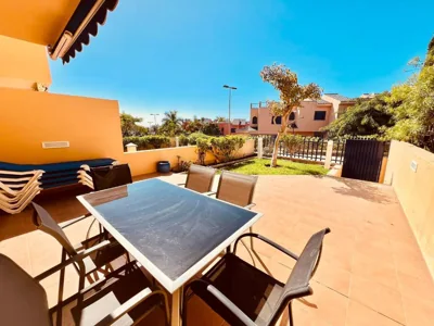 Oasis Meloneras cerca del mar — Foto 9