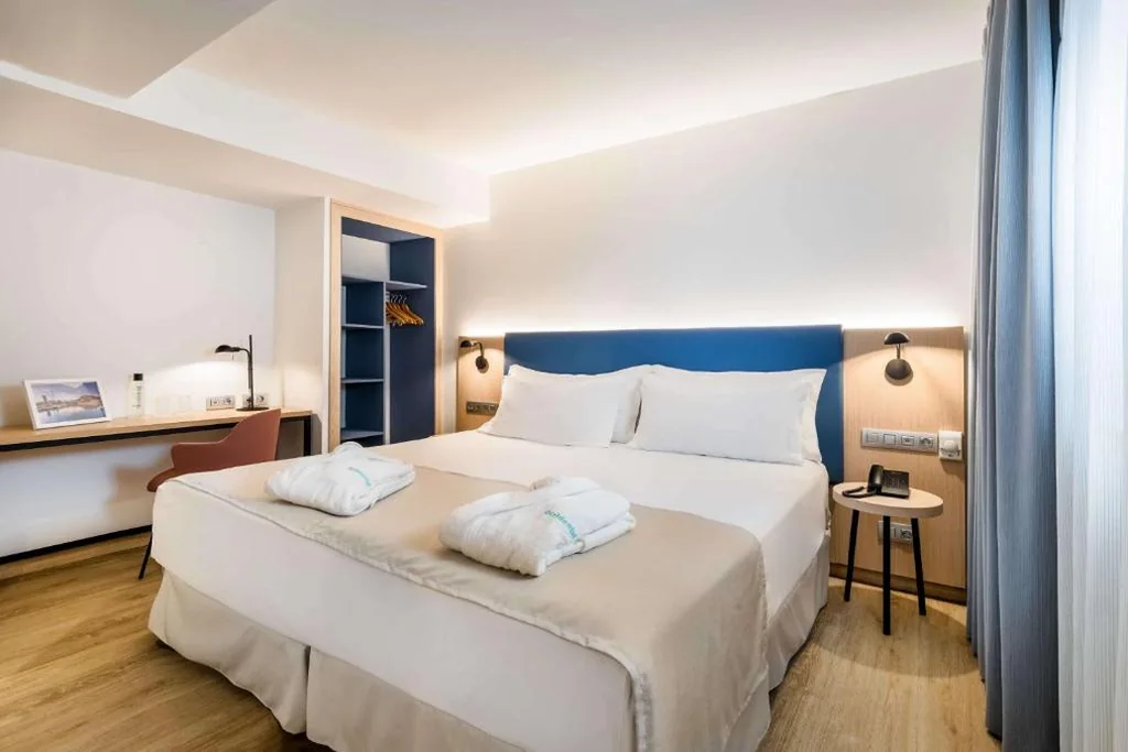 Camera Familiare — Occidental Alicante