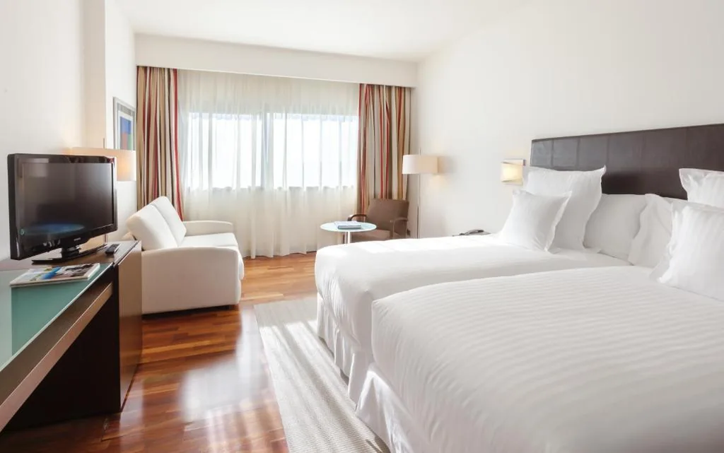 Quarto Duplo - 1 ou 2 camas - 2 adultos + 2 crianças — Occidental Aranjuez