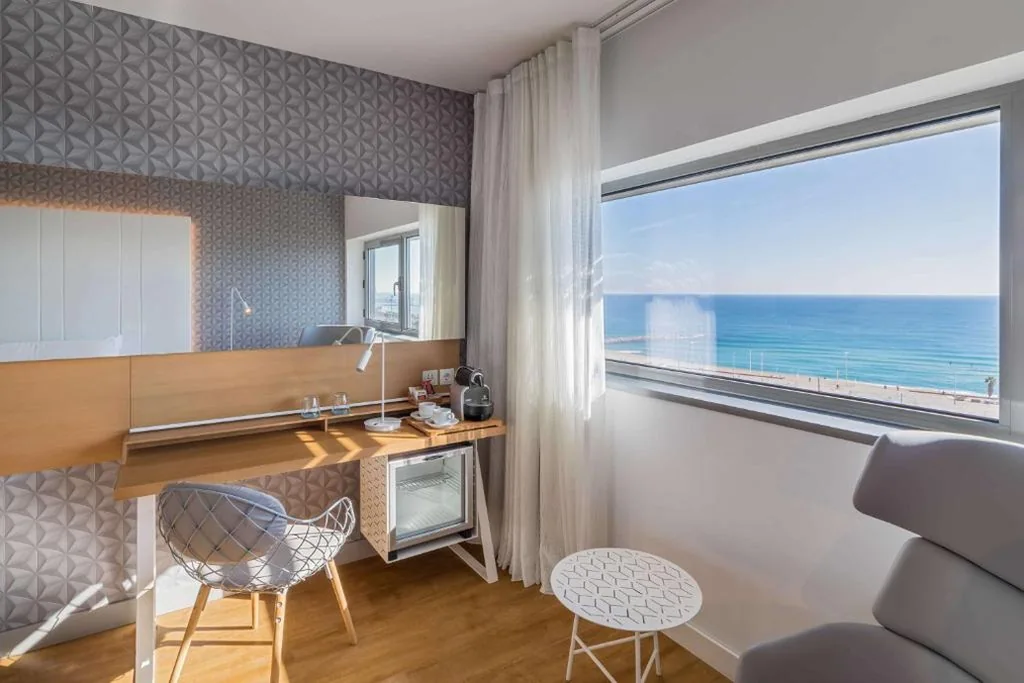 Quarto Duplo Deluxe com vista para o mar — Occidental Atenea Mar - Adults Only