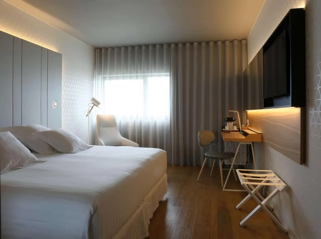 Quarto Duplo Superior (3 adultos) — Occidental Atenea Mar - Adults Only