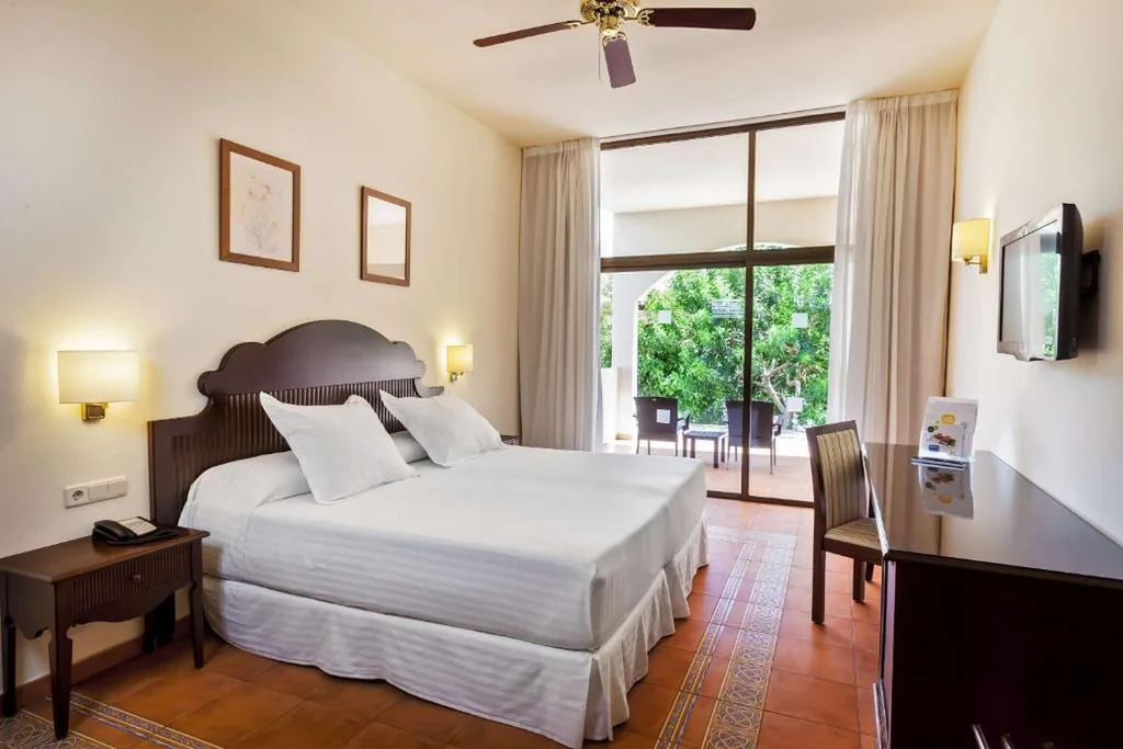 Camera Doppia con balcone (2 adulti + 1 bambino) — Occidental Jandía Mar - All Inclusive