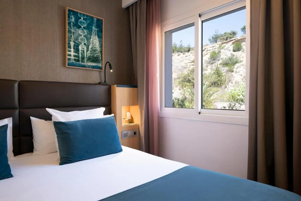 Habitación Deluxe - vistas a las montañas — Ocean Drive Ibiza