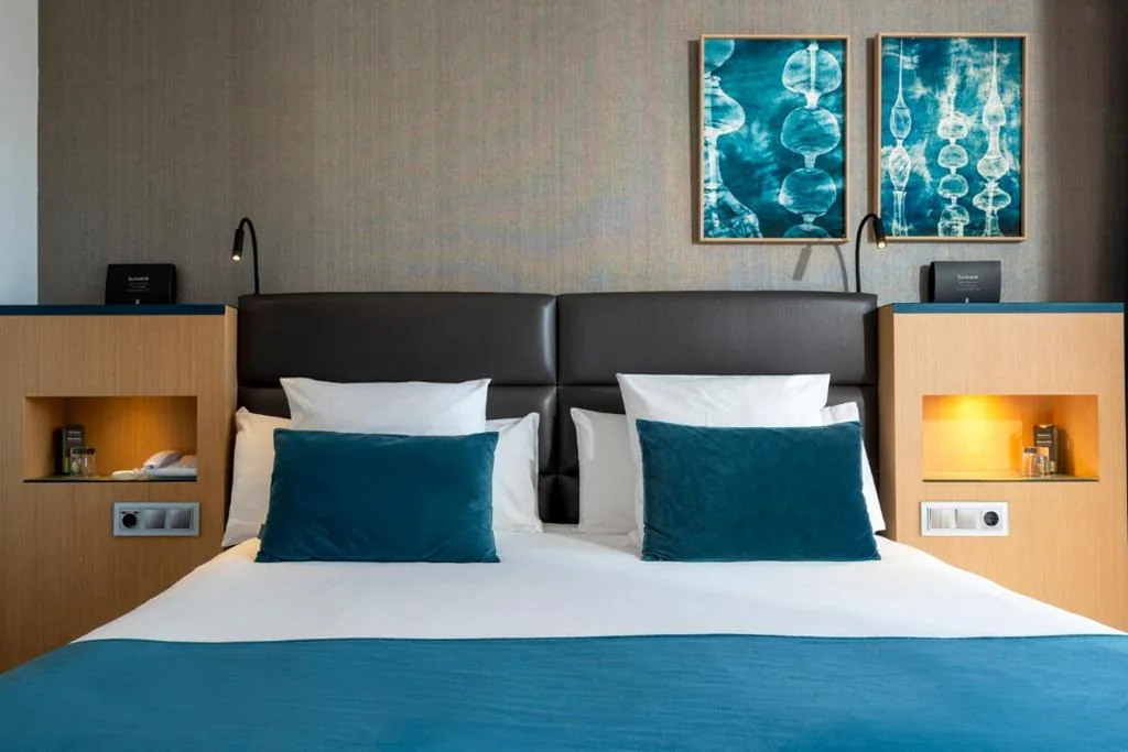 Suite con vistas al mar y al centro histórico — Ocean Drive Ibiza