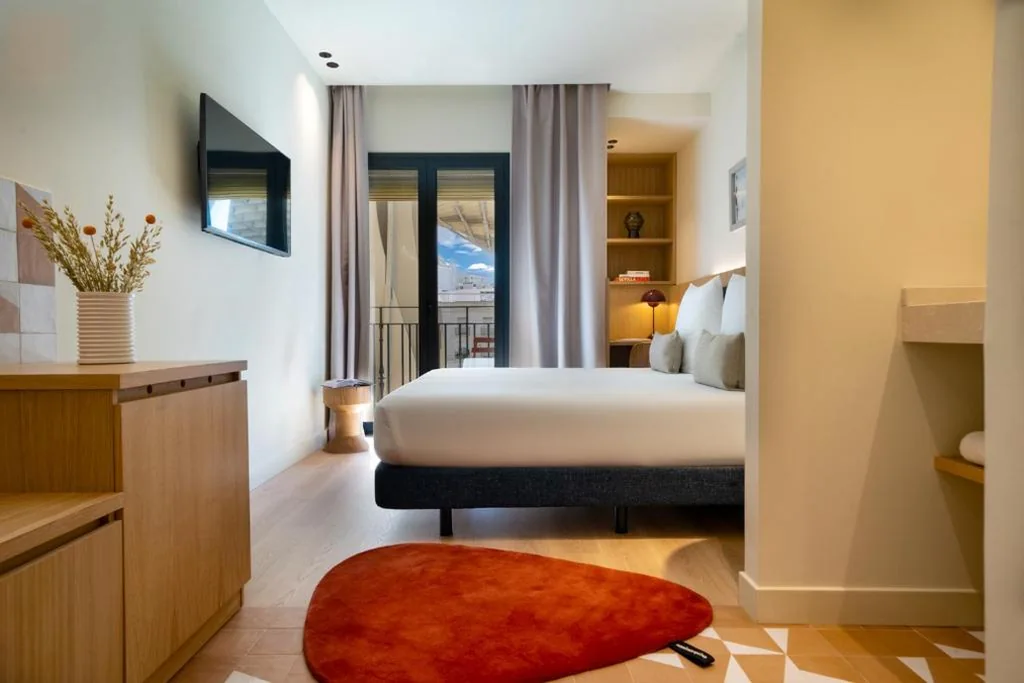 带阳台双人间 — Ocean Drive Sevilla
