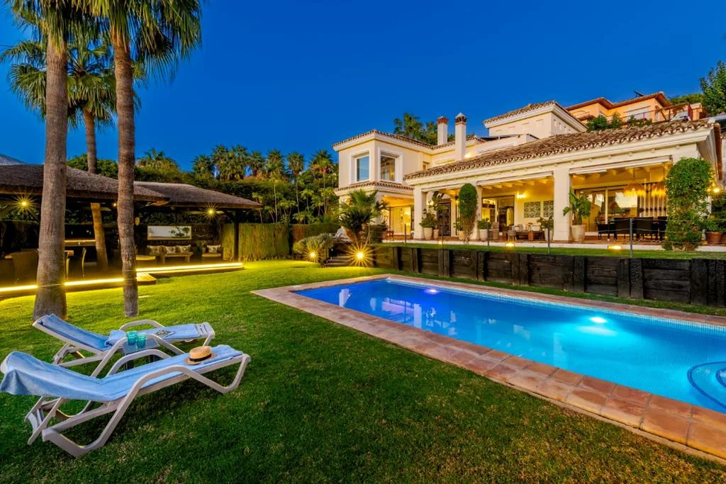 Villa — Ocean Views Luxury Villa next to beach