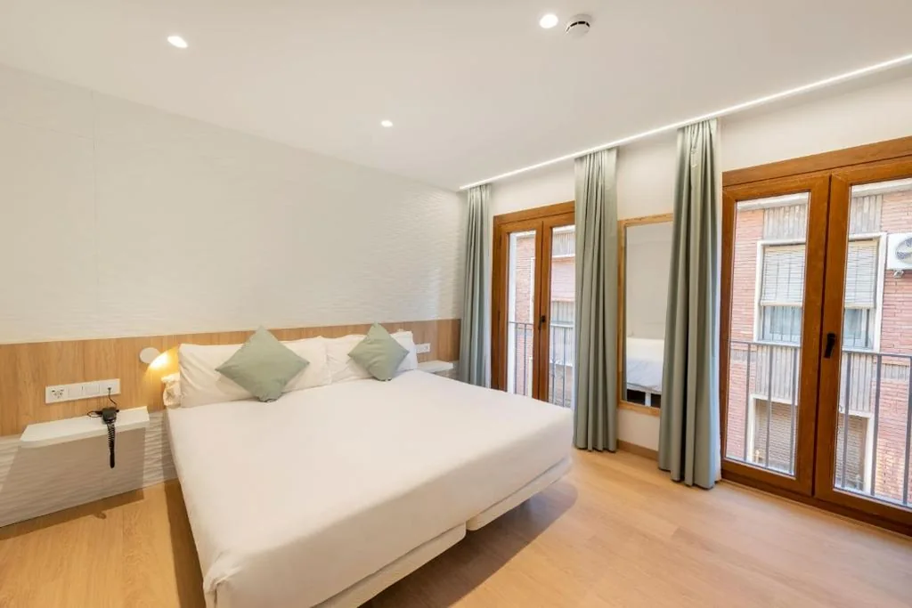 スタンダードアパートメント — Odyssey Rooms Alicante