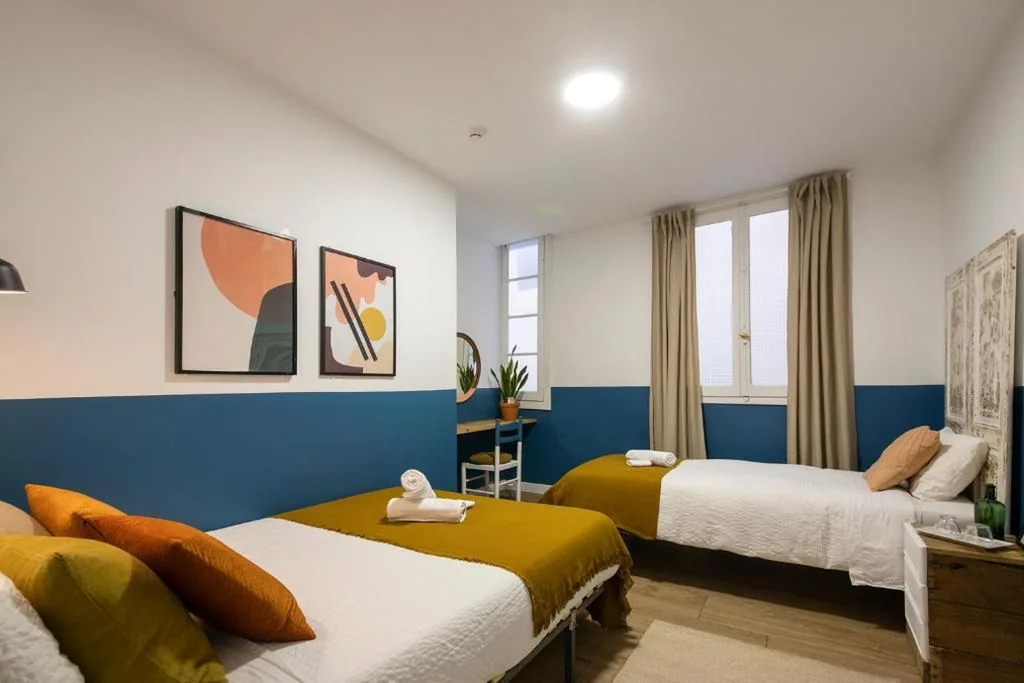 Habitación Doble Estándar con baño compartido — Off Beat Guesthouse - Self-check-in