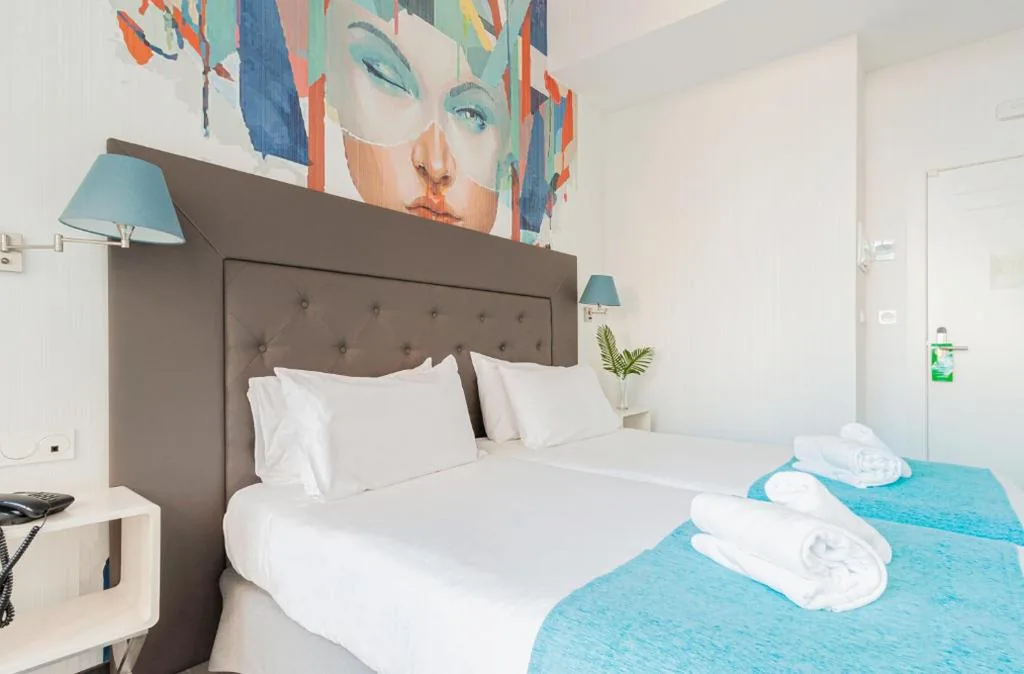 Habitación Doble Superior — Oh Nice Revellin Ceuta
