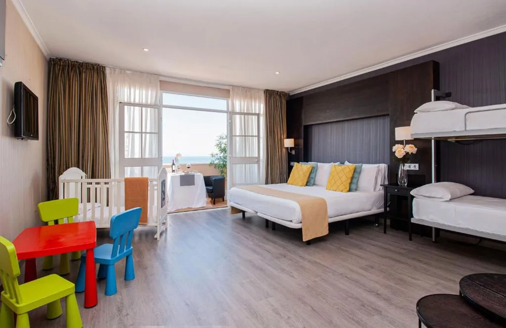 Habitación Familiar — Oh Nice Ulises Ceuta