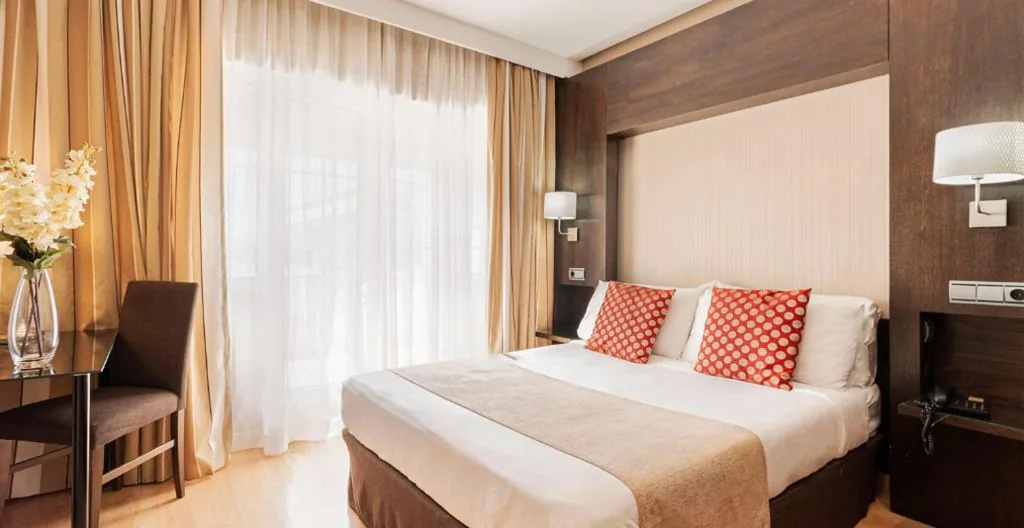 Habitación Individual Premium — Oh Nice Ulises Ceuta