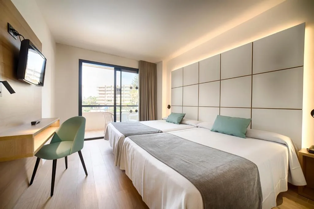 Quarto Triplo (2 adultos + 1 criança) — Ohtels Belvedere