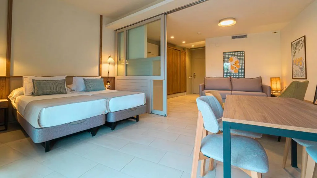 Apartment (2 Adults + 2 Children) — Ohtels Les Oliveres