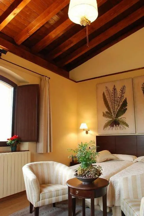 Quarto Deluxe com cama extragrande — OLATZEA LANDA HOTELA