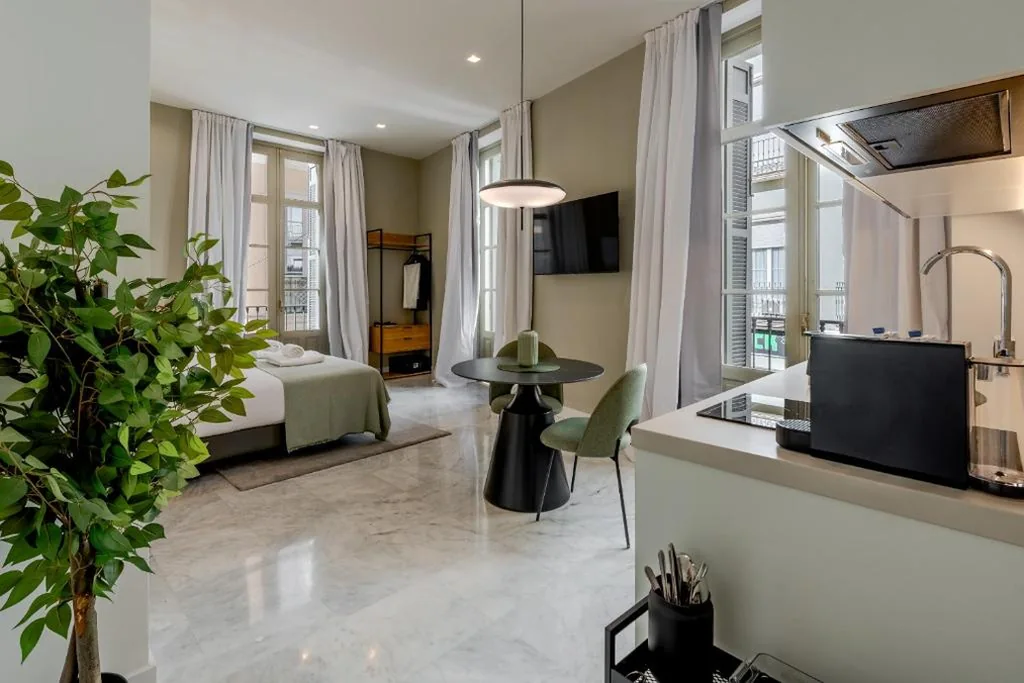 Estudio con balcón — Olea Atarazanas - Habitat Apartments